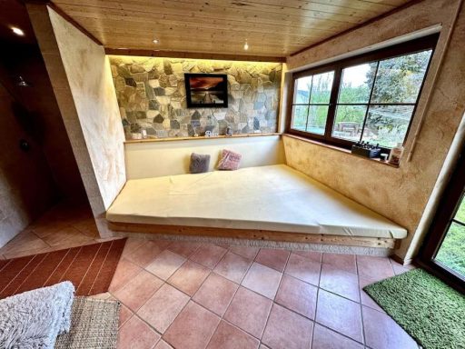 Liegebereich im Saunaraum 